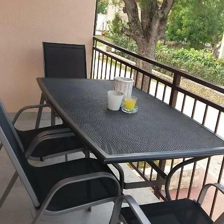 Doris Apartment